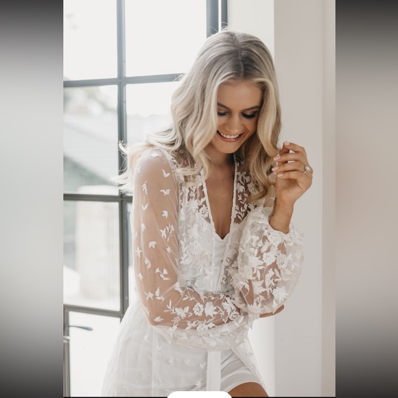 Bridal Lace Maxi Robe Including Slip - Picture 8 of 11